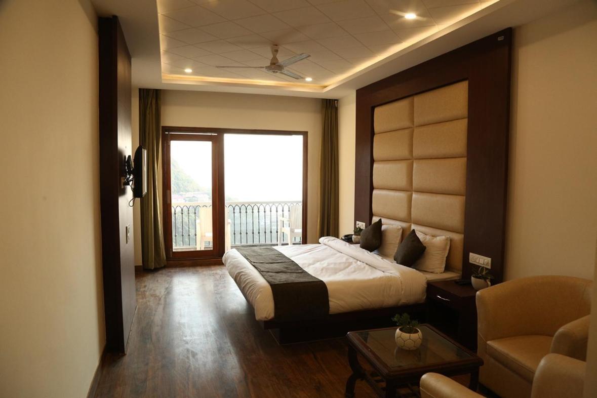 Shining Hills Ξενοδοχείο Mussoorie Εξωτερικό φωτογραφία